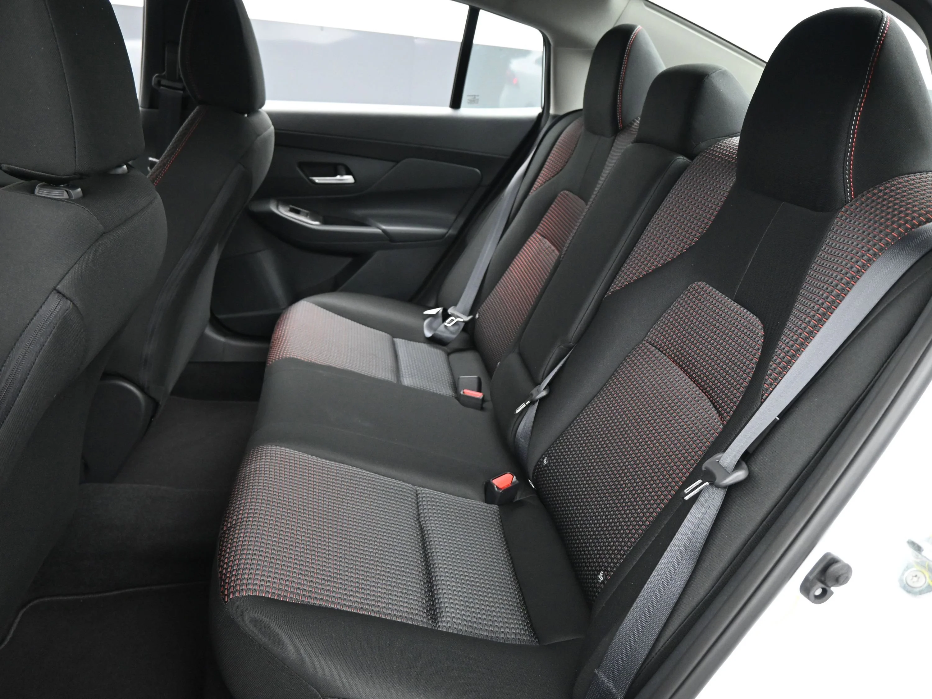 New 2026 Aspen White Tricoat Nissan SR image 11