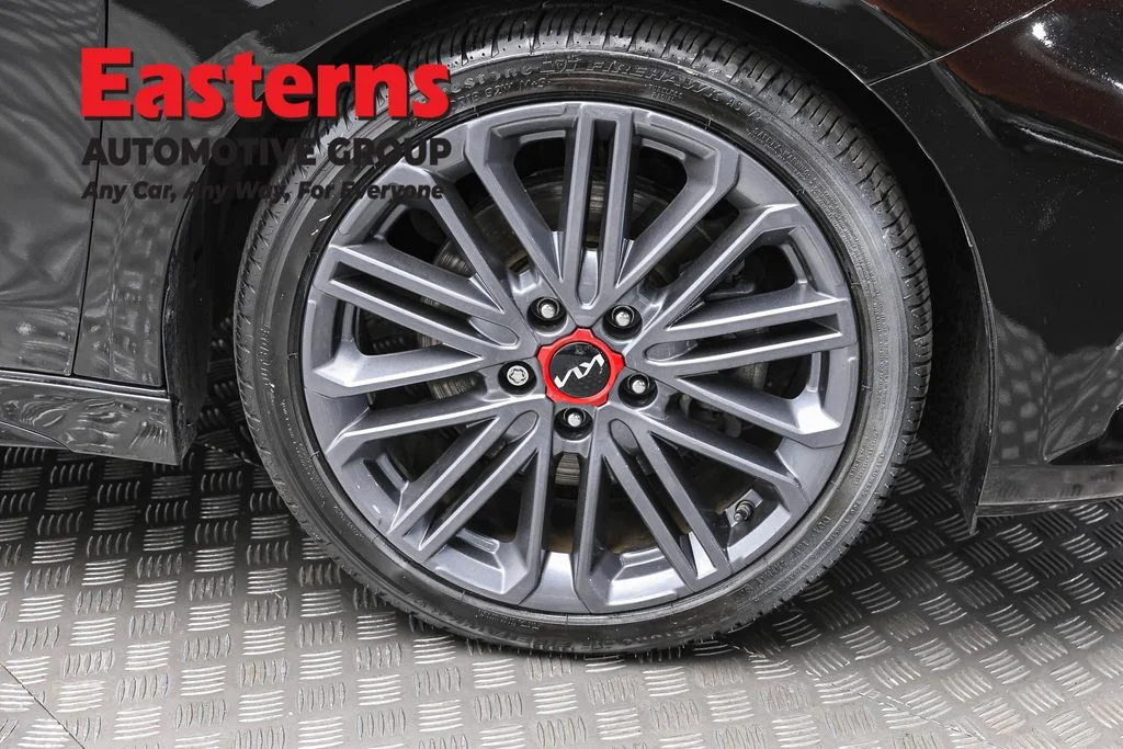 Used 2022 Black Kia GT image 32