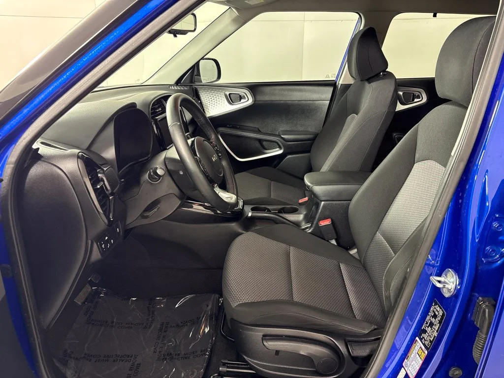 Used 2022 Blue Kia X-Line image 24