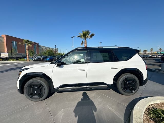 New 2026 Glacial White Pearl / Black Ro Kia GT-Line AWD image 4