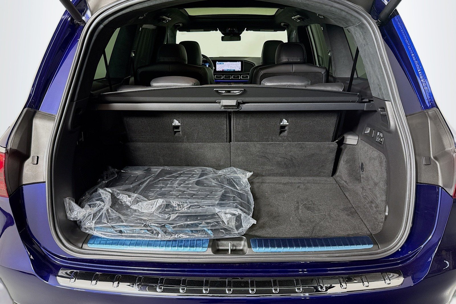 New 2026 MANUFAKTUR Mystic Blue Metallic Mercedes-Benz AMG® GLS 63 4MATIC+ SUV image 23