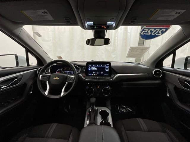 Used 2025 White Chevrolet LT image 16