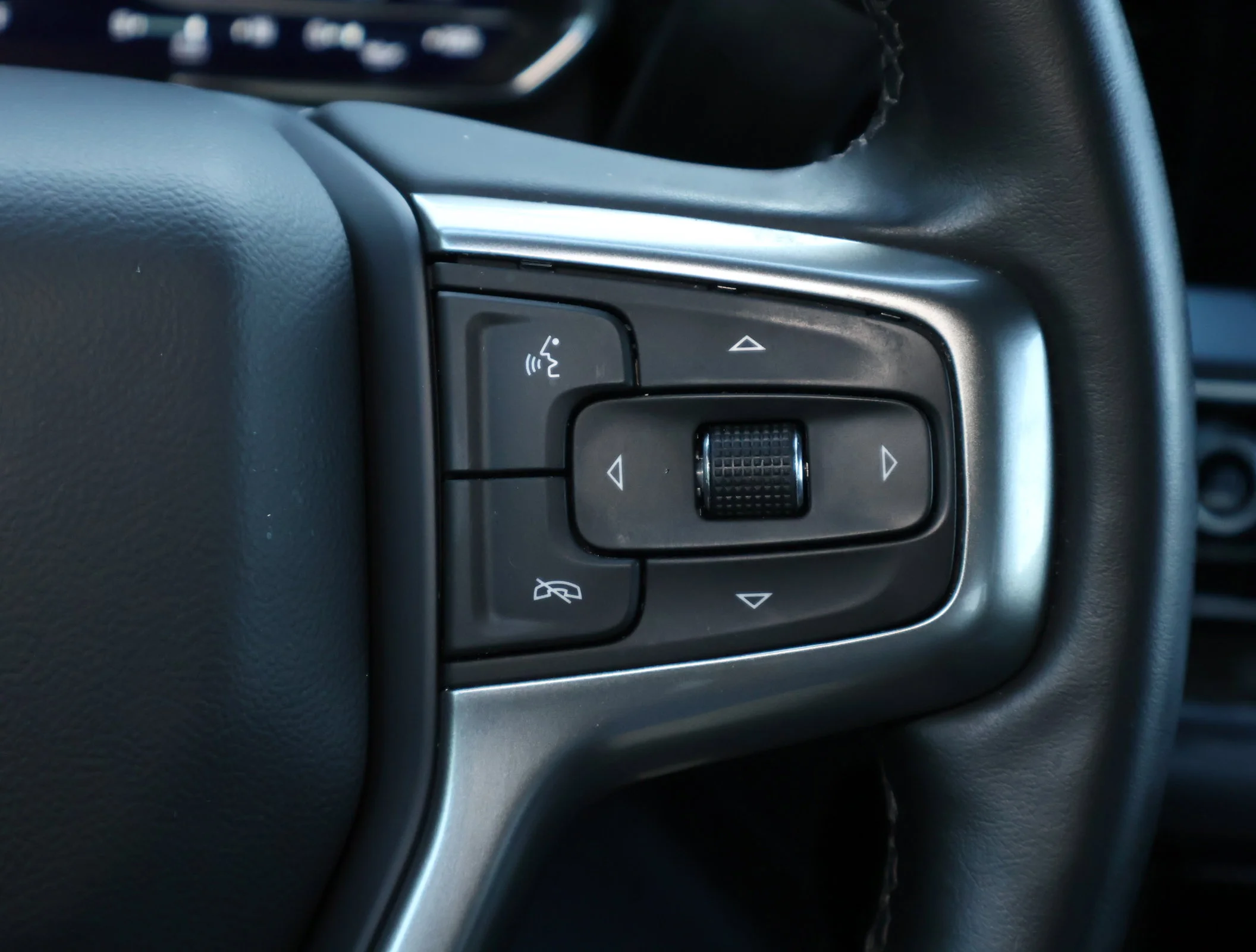 Used 2023 Dark Ash Metallic Chevrolet LT (2FL) image 15