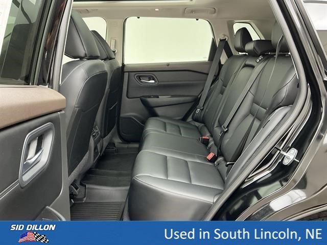 Used 2023 Super Black Nissan SL image 19