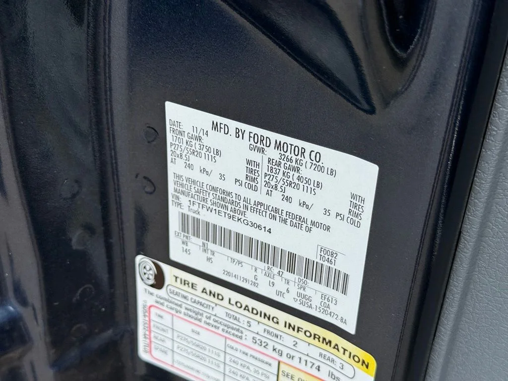 Used 2014 Blue Ford Lariat image 12