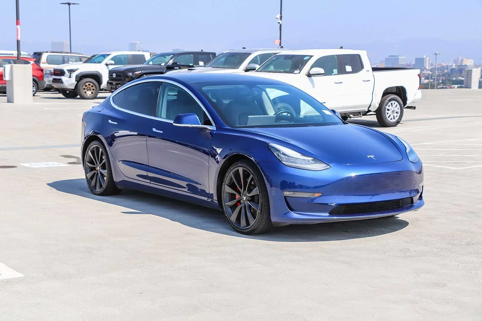 Used 2020  Tesla Performance image 3