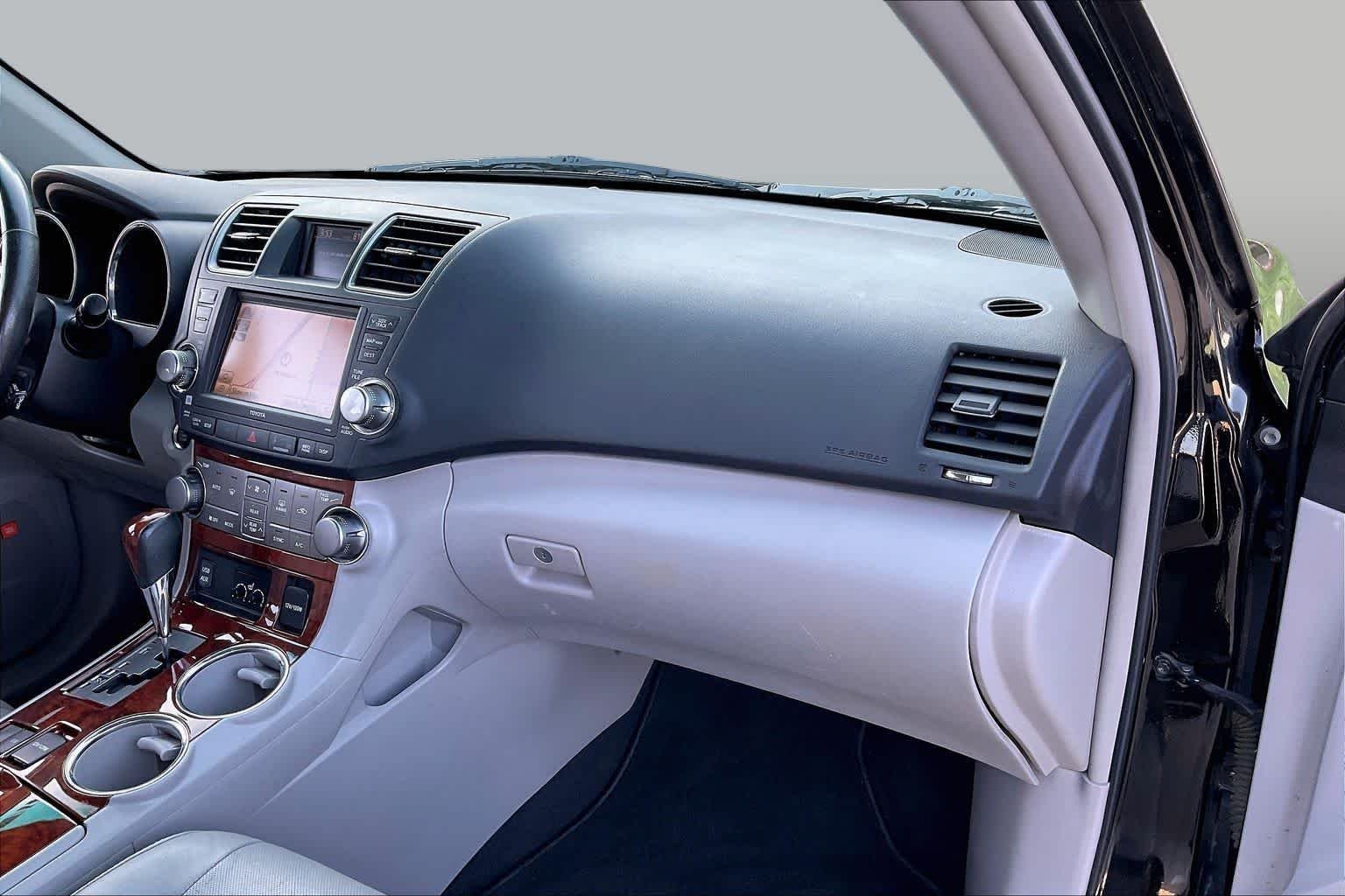 Used 2012 Black Toyota Limited image 16