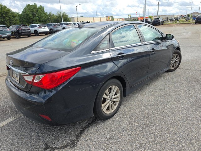 Used 2014 Blue Hyundai GLS image 6