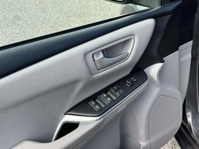 Used 2017 Gray Toyota LE image 28