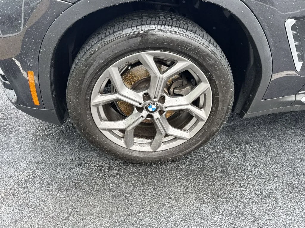 Used 2021 Gray BMW xDrive30i image 10