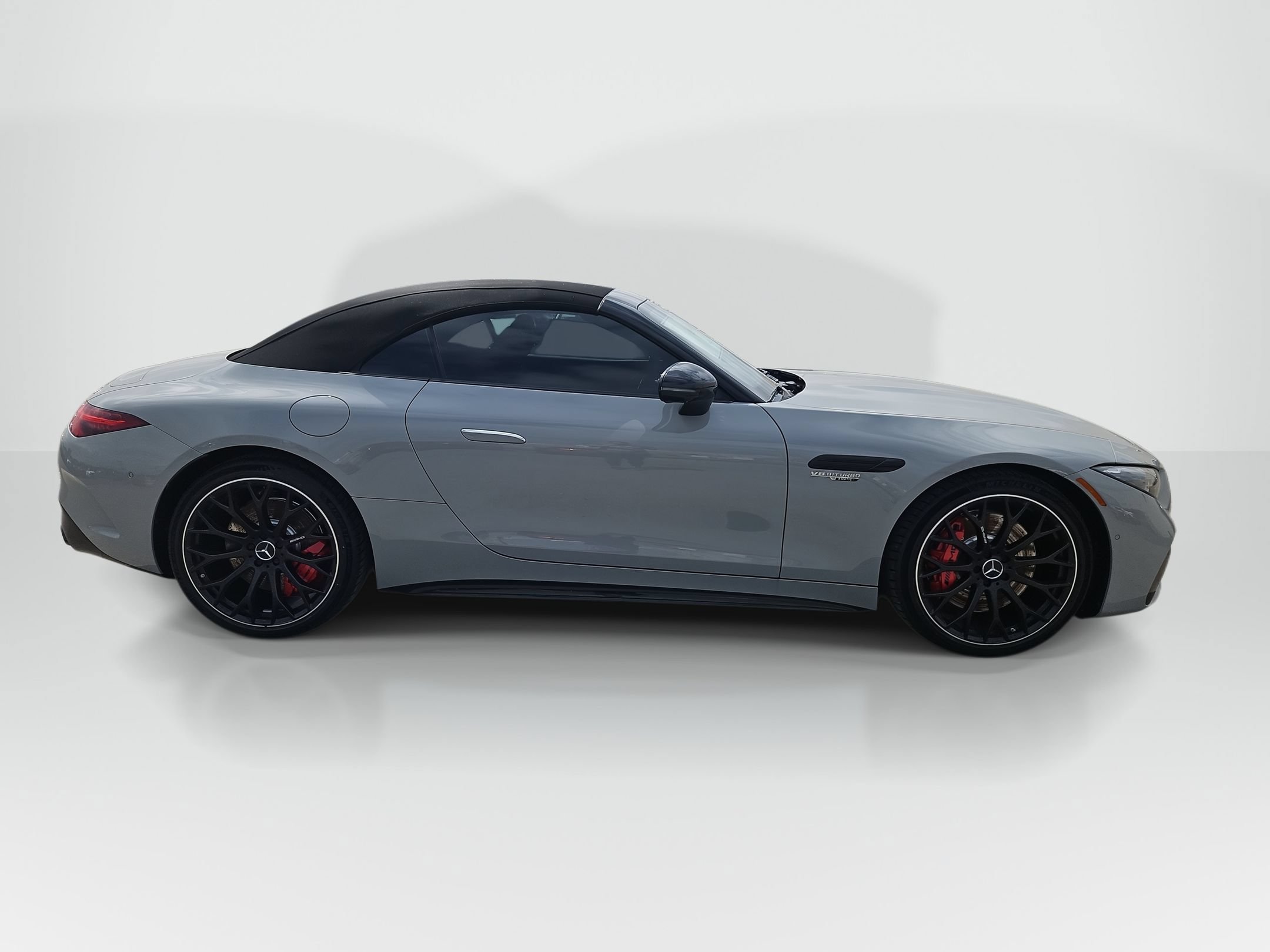 New 2025 MANUFAKTUR Alpine Grey Mercedes-Benz AMG® SL 55 Roadster image 40