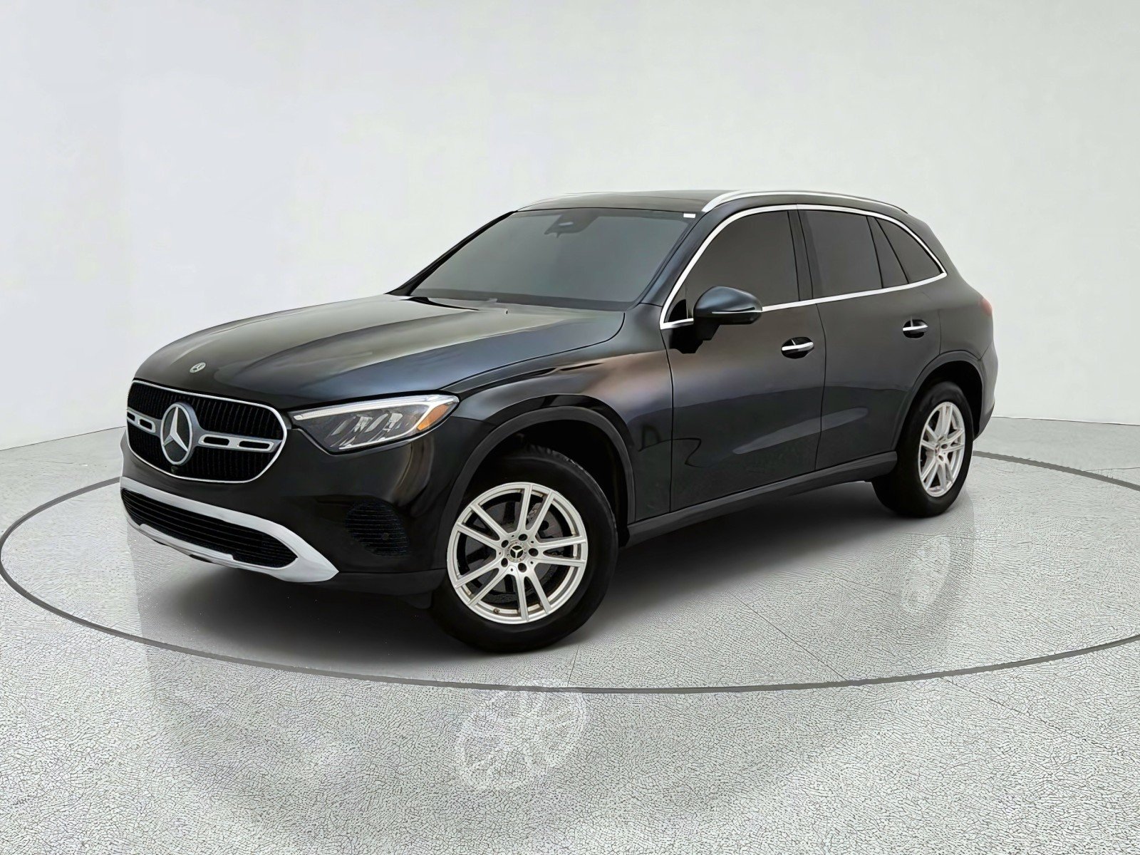Used 2023 Black Mercedes-Benz GLC 300 image 1