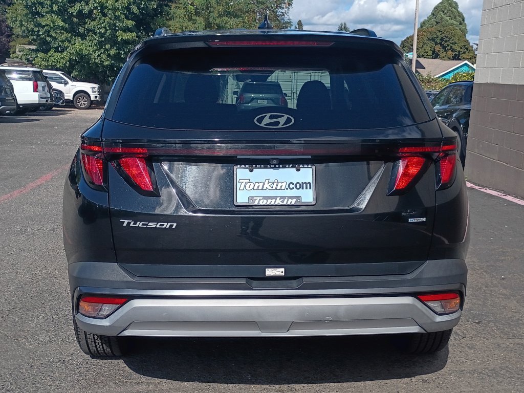 Certified Used 2025 Black Hyundai SEL image 8