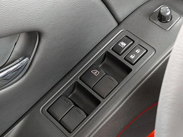 2025 Nissan Frontier PRO-4X - Photo 22