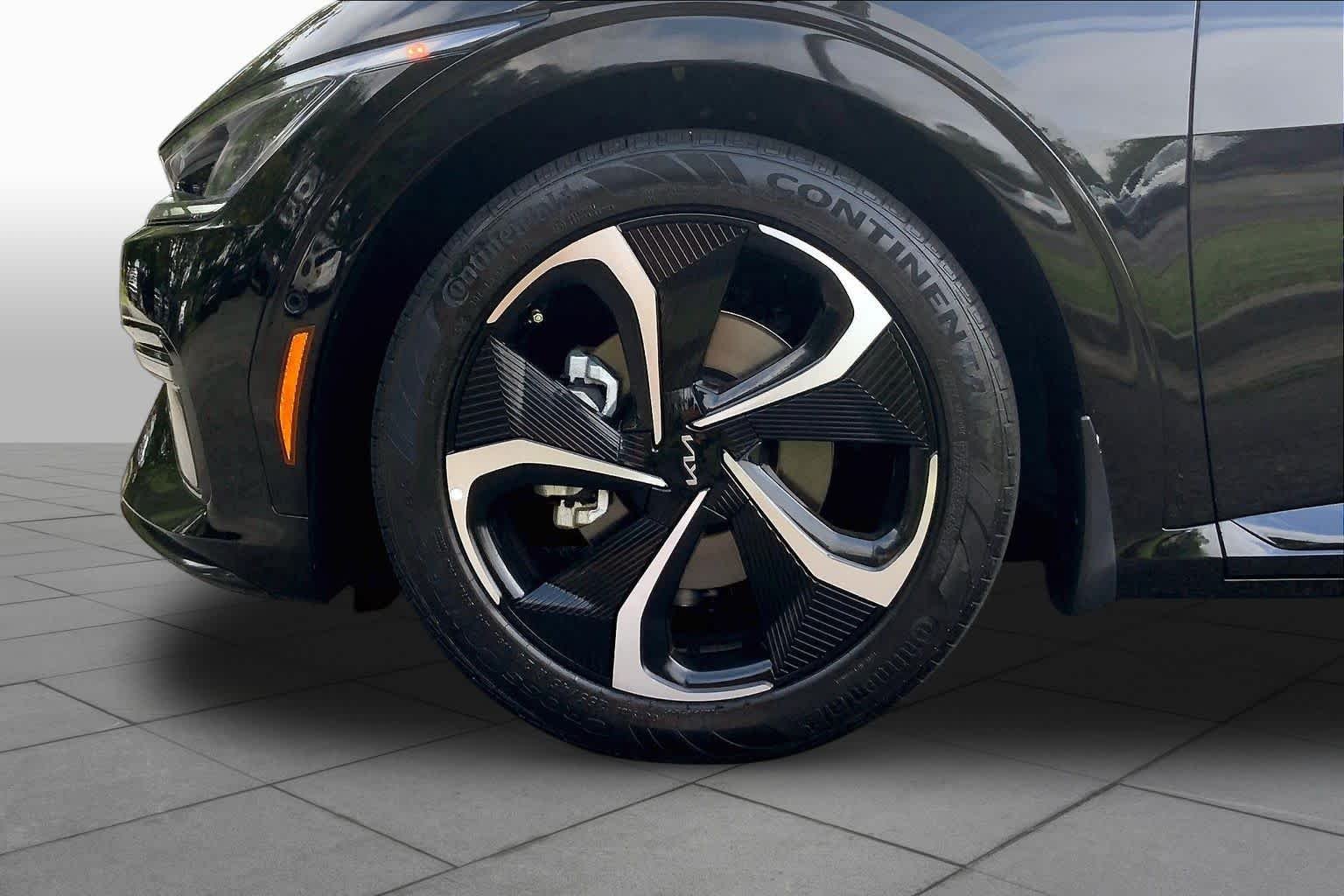 Used 2023 Aurora Black Pearl Kia GT-Line image 10