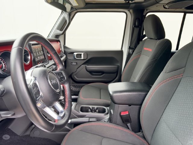 Used 2022 White Jeep Unlimited Rubicon image 16