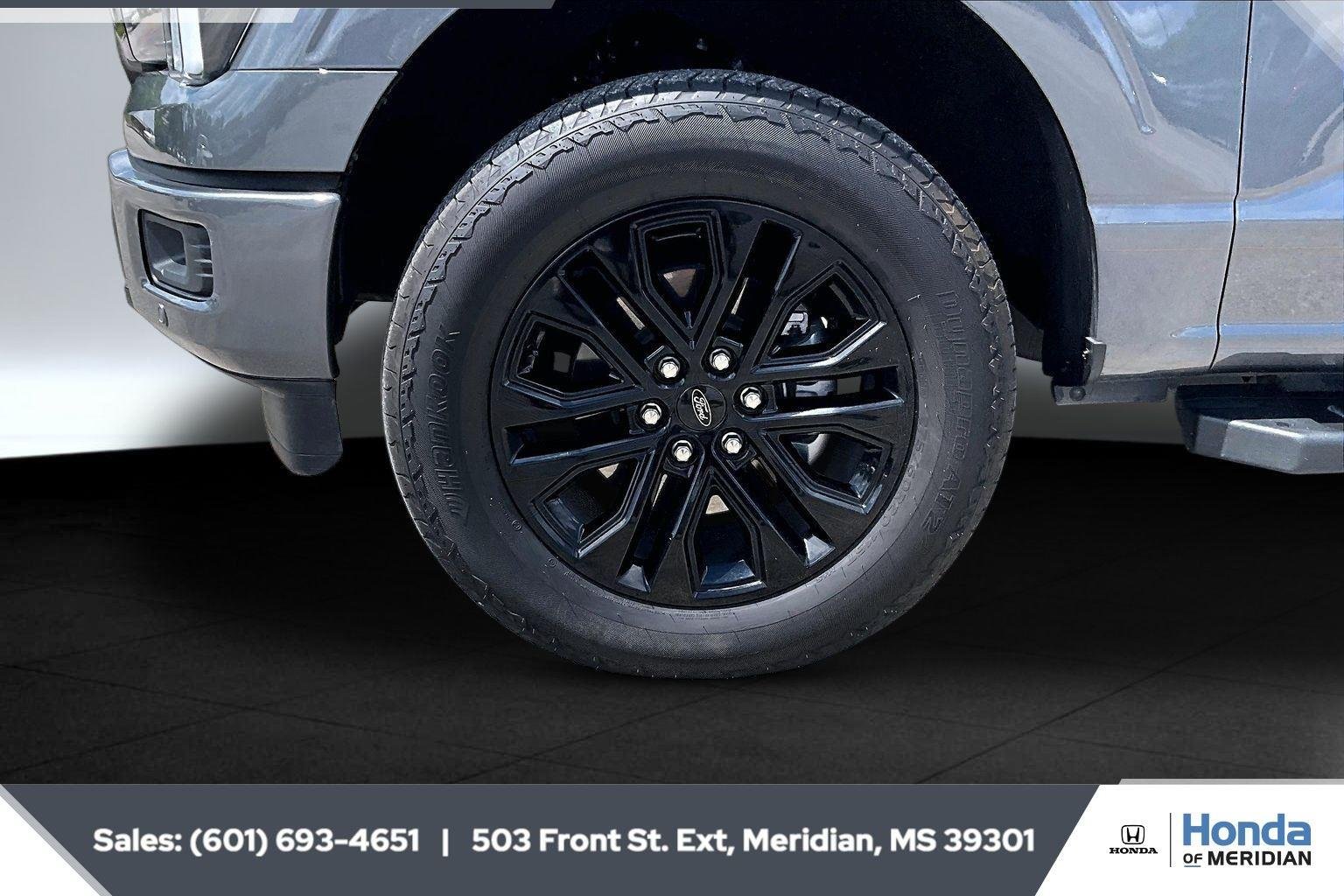 Used 2025 Carbonized Gray Ford LARIAT image 7