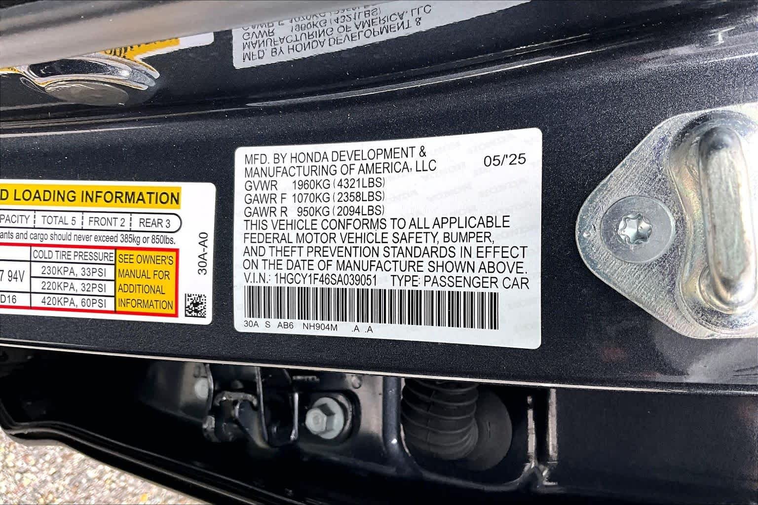Used 2025 Meteorite Gray Metallic Honda SE image 32