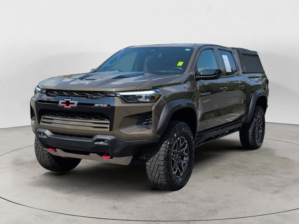 2024 Chevrolet Colorado ZR2 - Photo 6