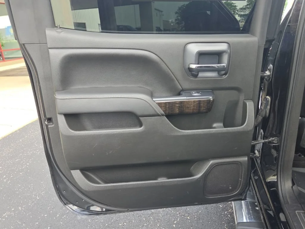 Used 2015 ONYX BLACK GMC Denali image 26