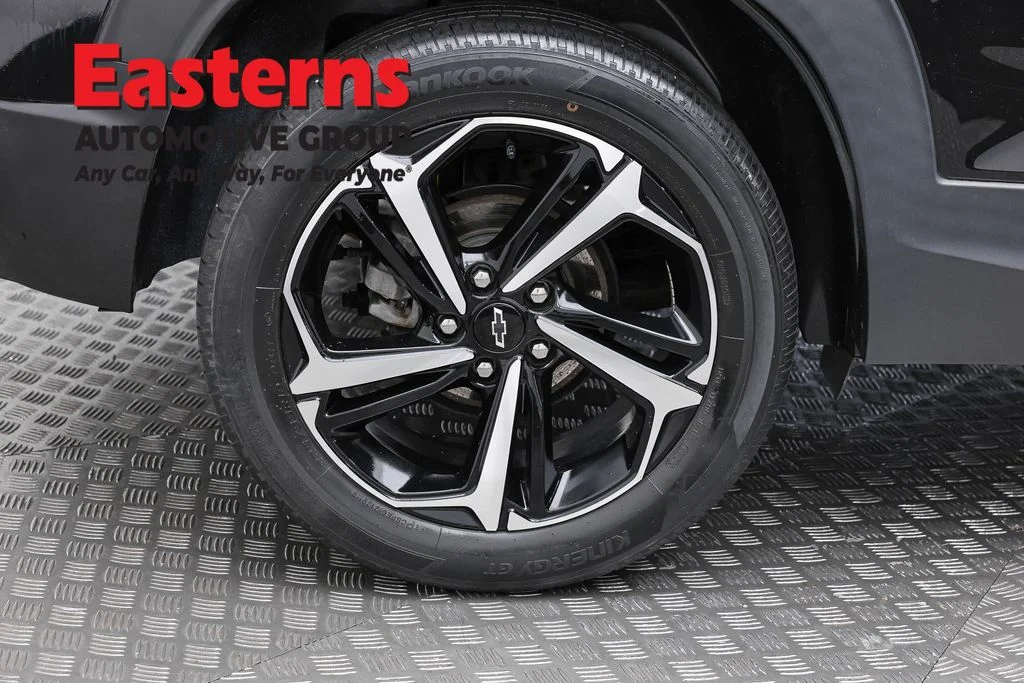 Used 2023 Black Chevrolet RS image 29