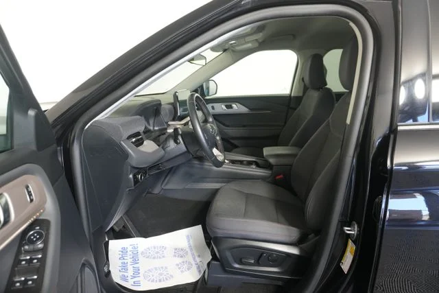 Certified Used 2025 Agate Black Metallic Ford Active image 25