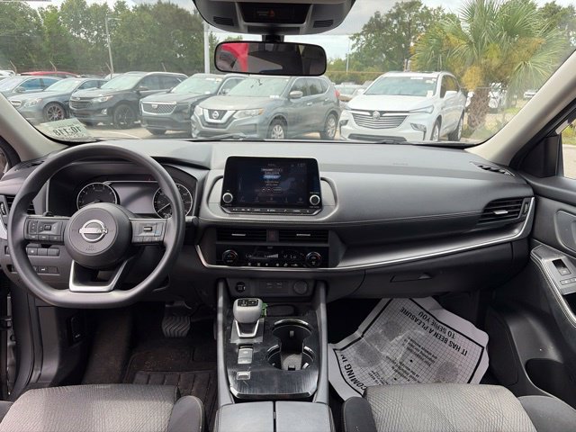 Used 2024 Gray Nissan SV image 26