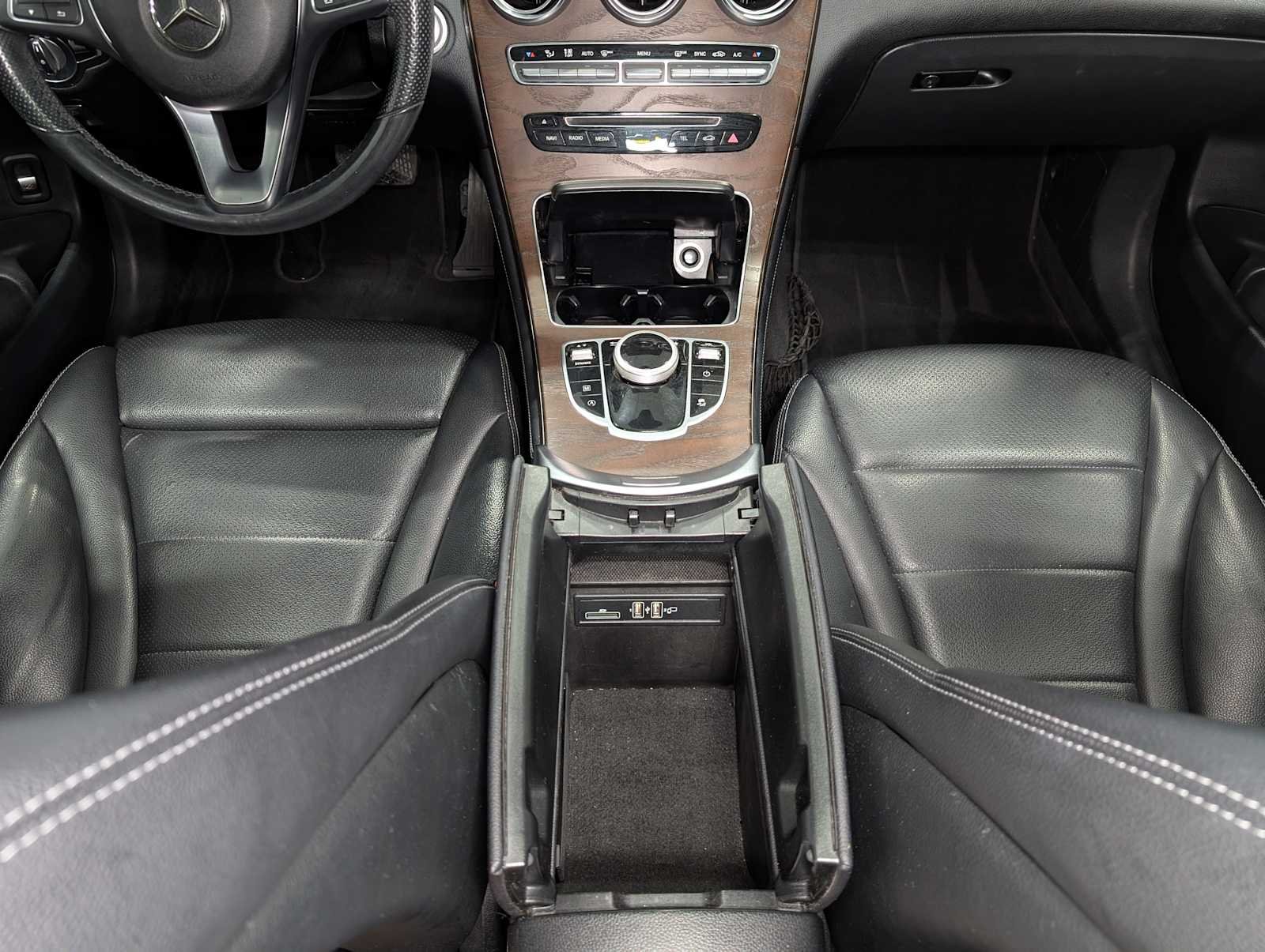 Used 2018 Selenite Grey Metallic Mercedes-Benz GLC 300 image 20