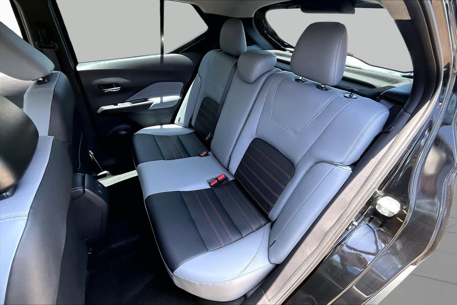 Used 2024 Super Black Nissan SR image 19