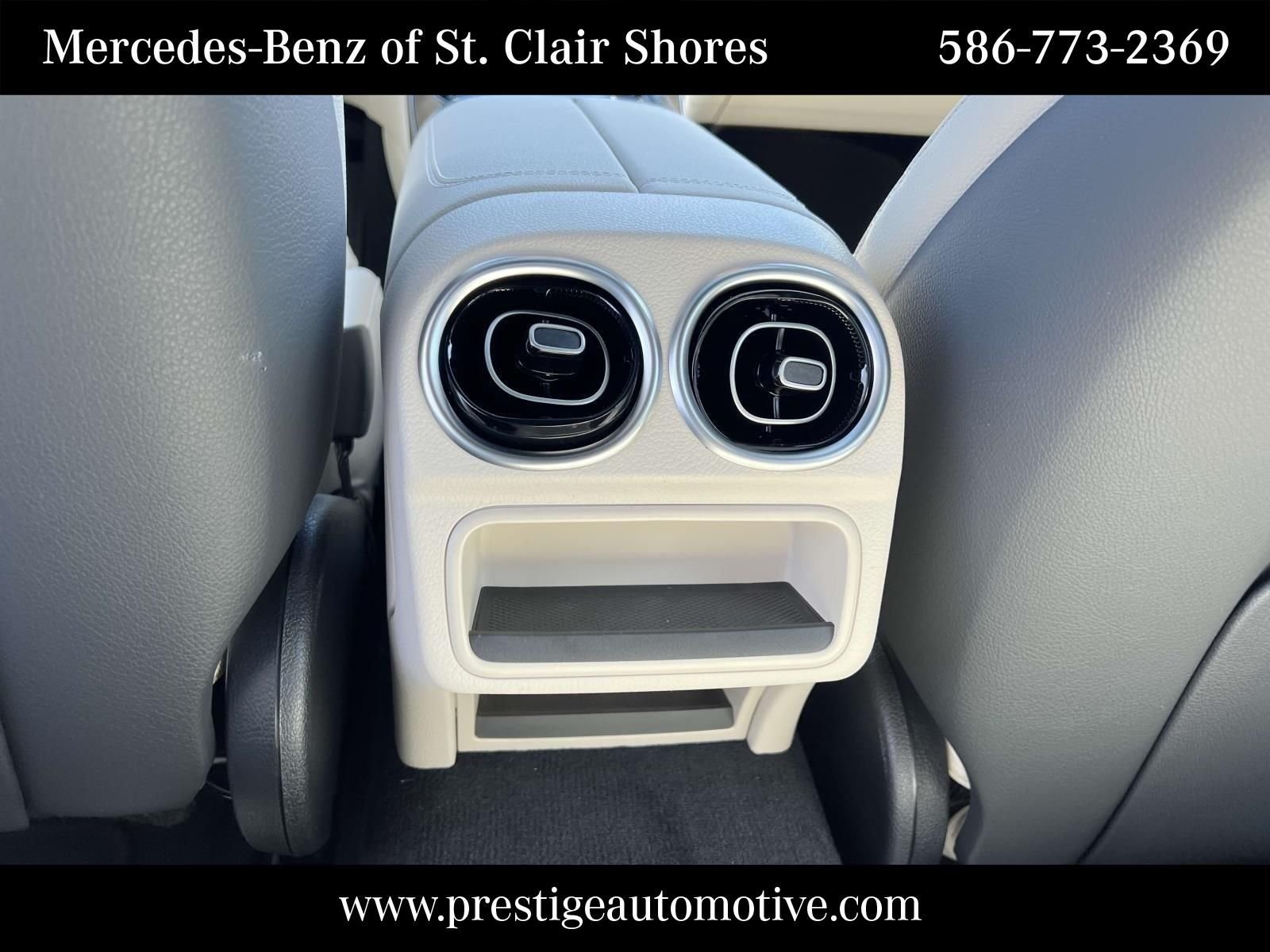 Certified Used 2025 Blue Mercedes-Benz C 300 image 18