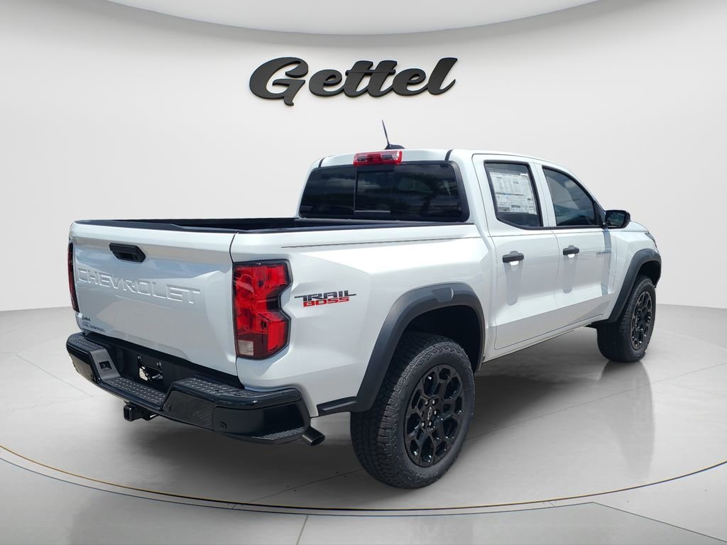 New 2026 Summit White Chevrolet Trail Boss image 5