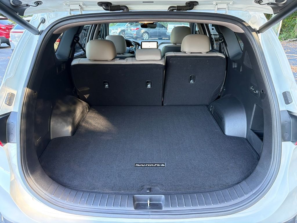 2023 Hyundai Santa Fe Limited - Photo 18
