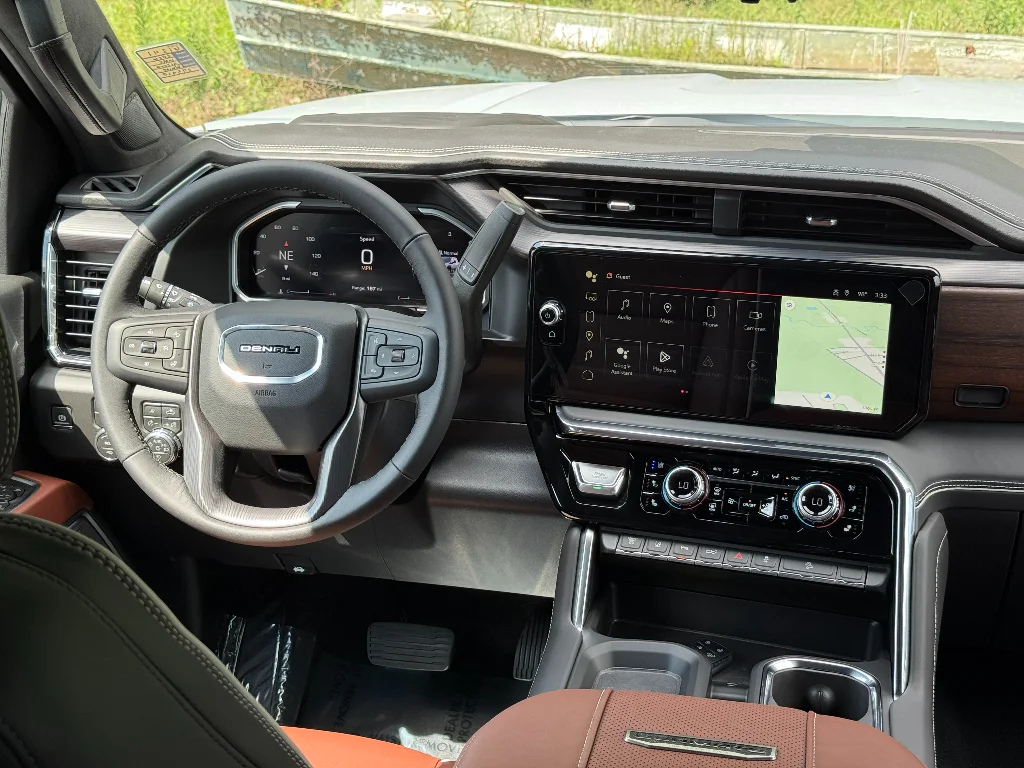 2026 GMC Sierra 2500HD Denali Ultimate - Photo 20