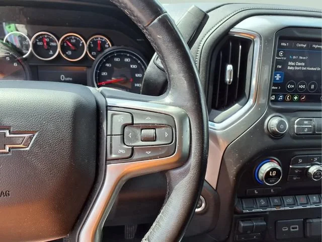 Used 2021 BLACK Chevrolet LT Trail Boss image 15