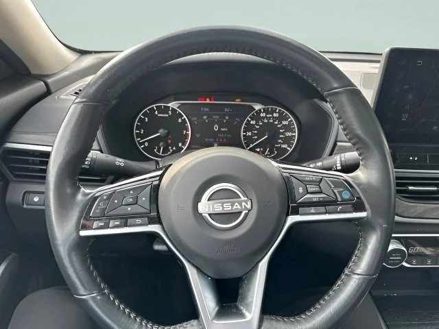 Used 2023 Gun Metallic Nissan 2.5 SL image 15