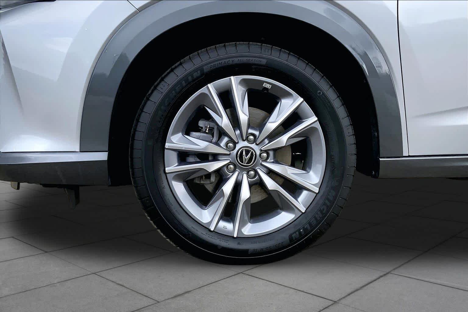 Used 2025 Solar Silver Metallic Acura  image 11