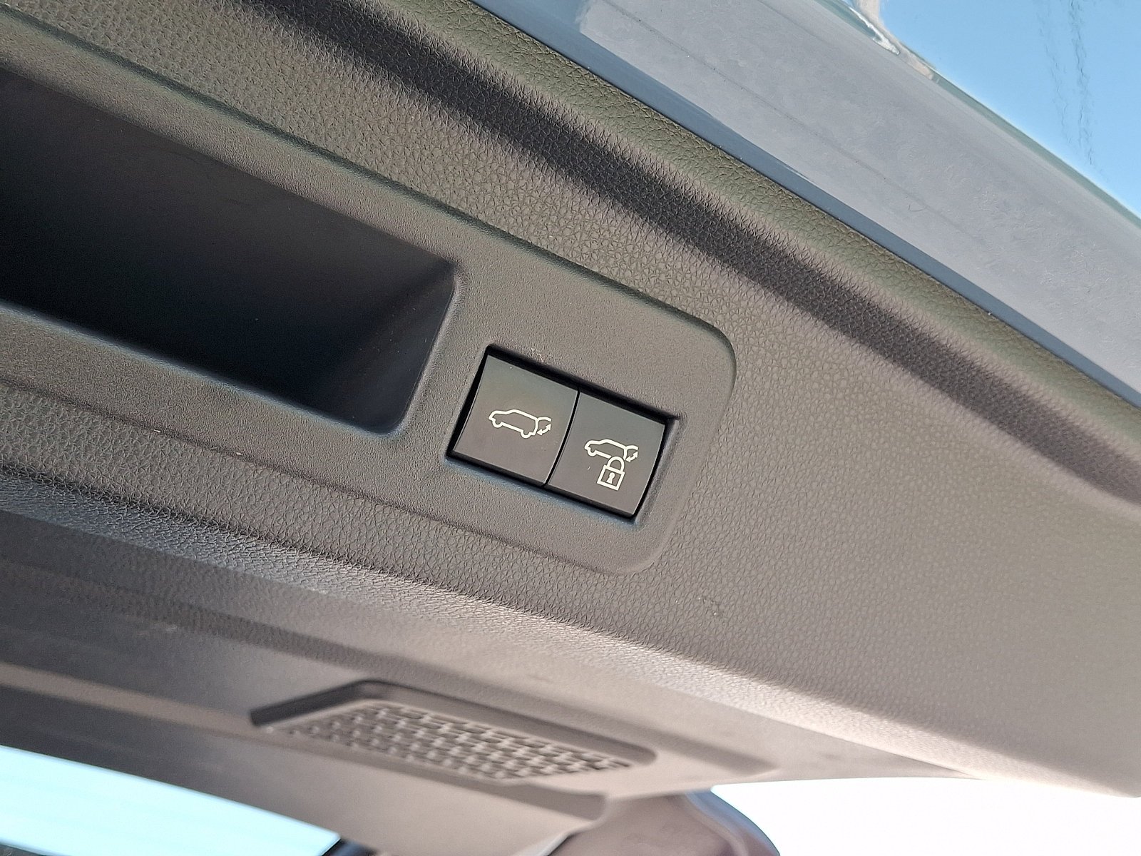 Certified Used 2025 HERITAGE BLUE Toyota Hybrid Platinum image 31