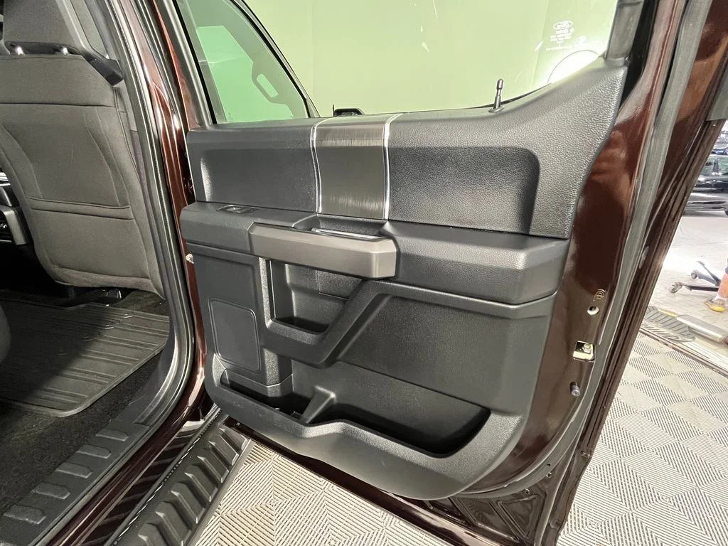 Used 2018 Red Ford XLT image 26