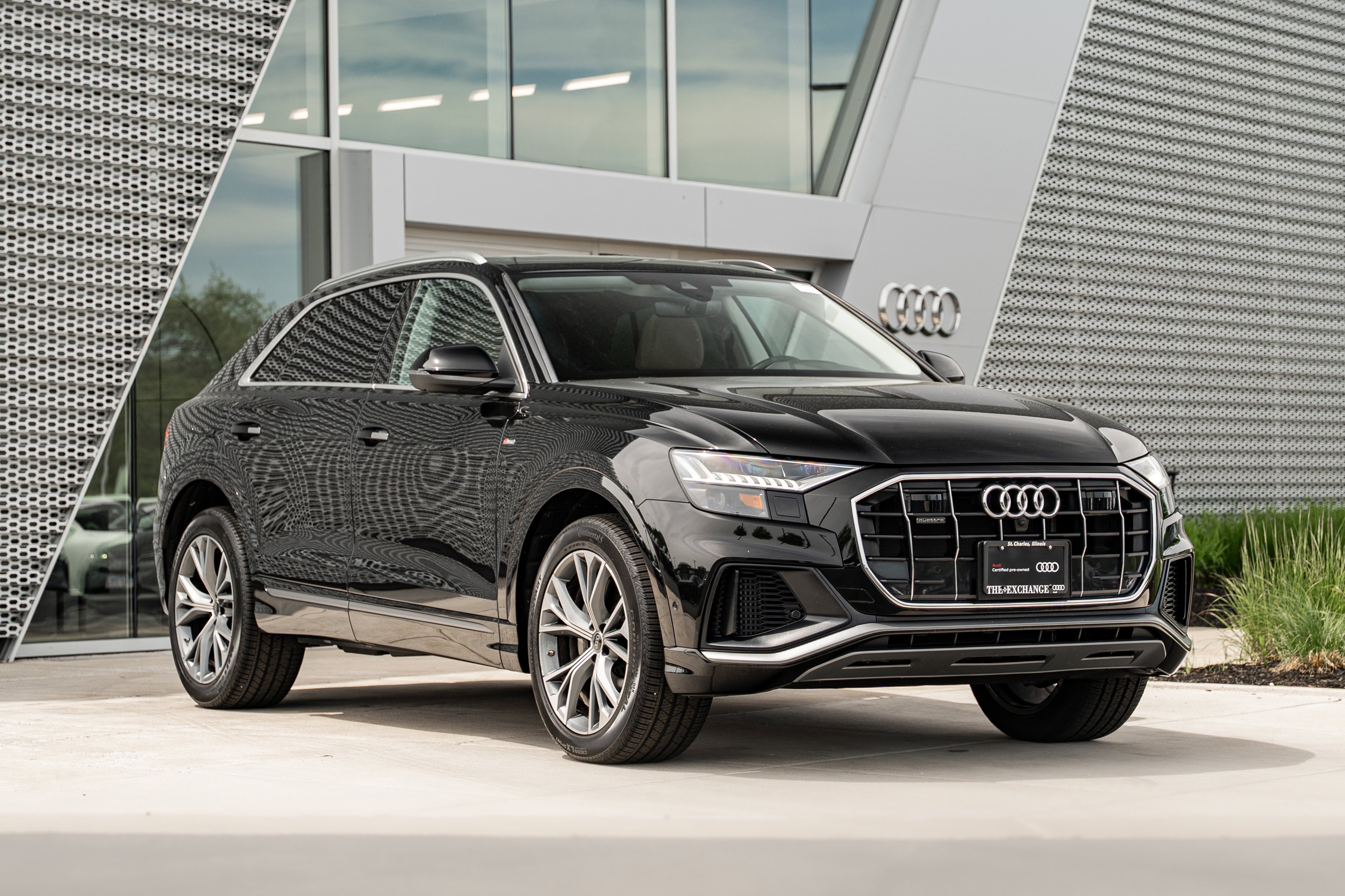 2023 Audi Q8 55 Premium Plus Tiptonic quattro's photo