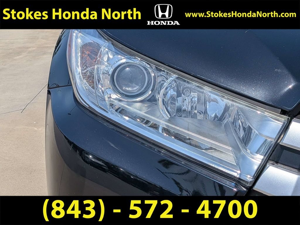 Used 2019 Black Toyota XLE image 13