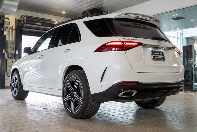 New 2026 MANUFAKTUR Moonlight White Metallic Mercedes-Benz GLE 350 image 6