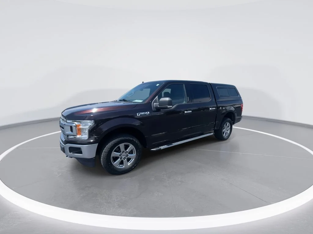 Used 2019 Red Ford XLT image 4