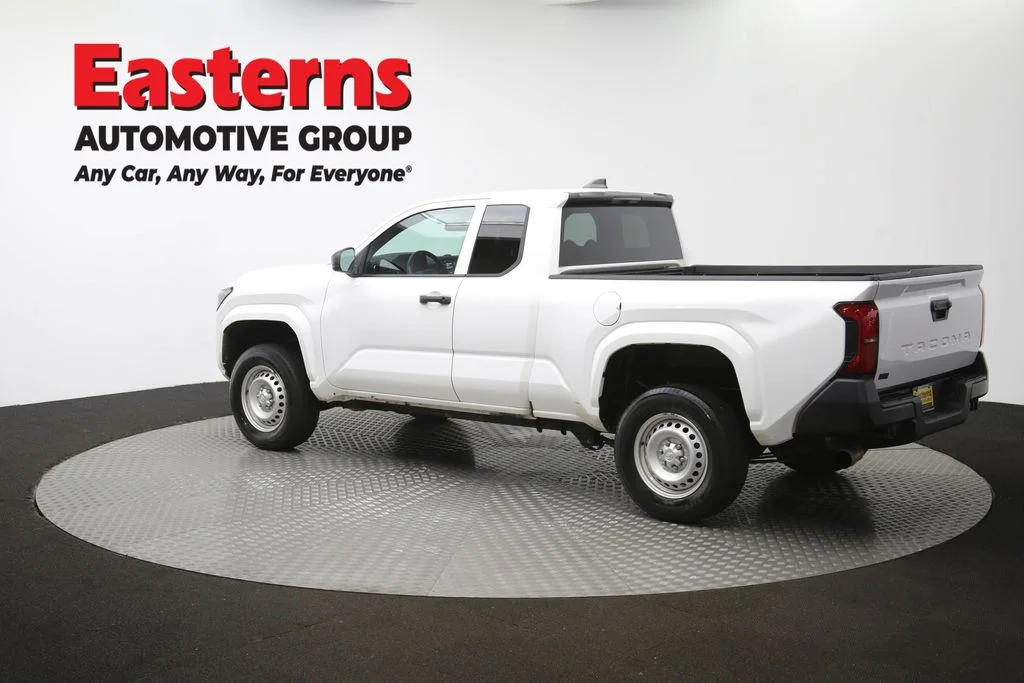 Used 2024 White Toyota SR image 119