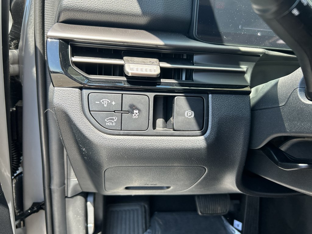 New 2026 Wolf Gray Kia EX image 27