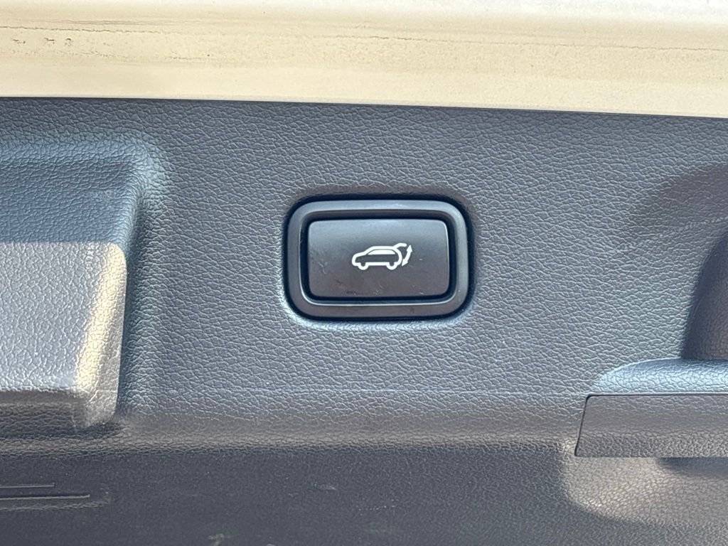Certified Used 2023 White Hyundai Calligraphy image 15