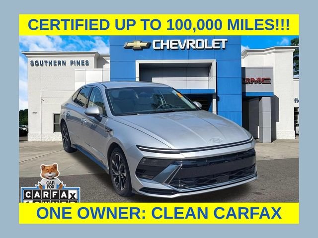 Used 2025 Silver Hyundai SEL image 1