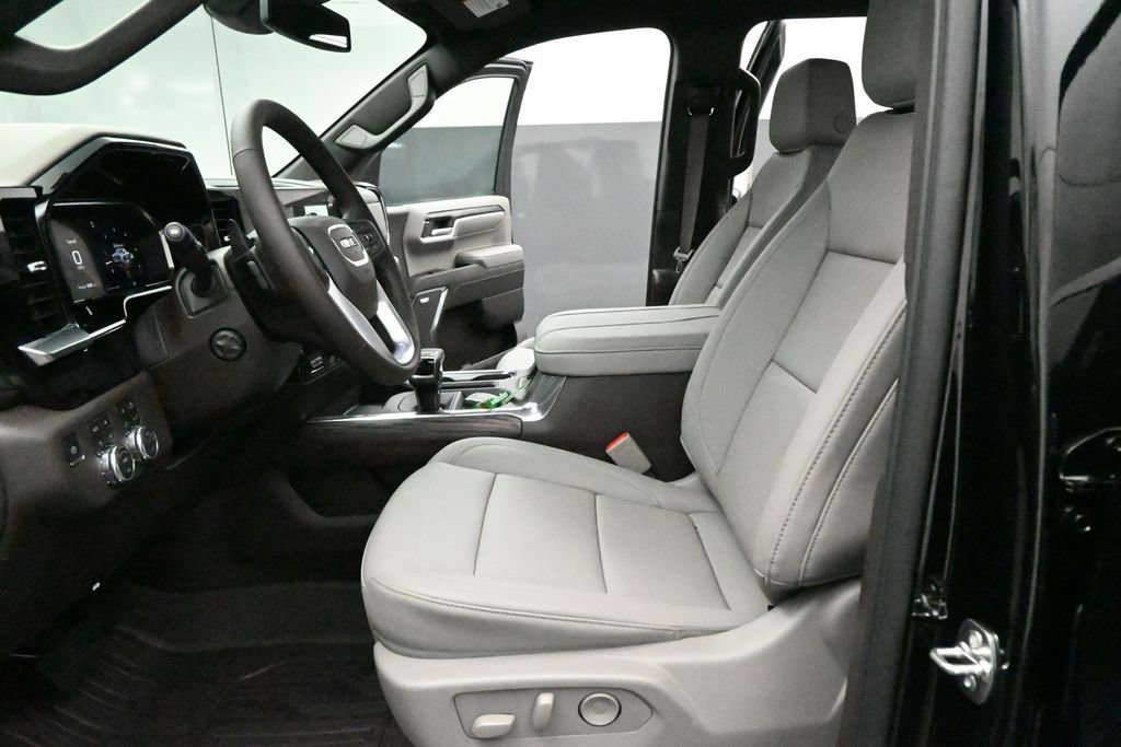 2026 GMC Sierra 1500 SLT - Photo 9