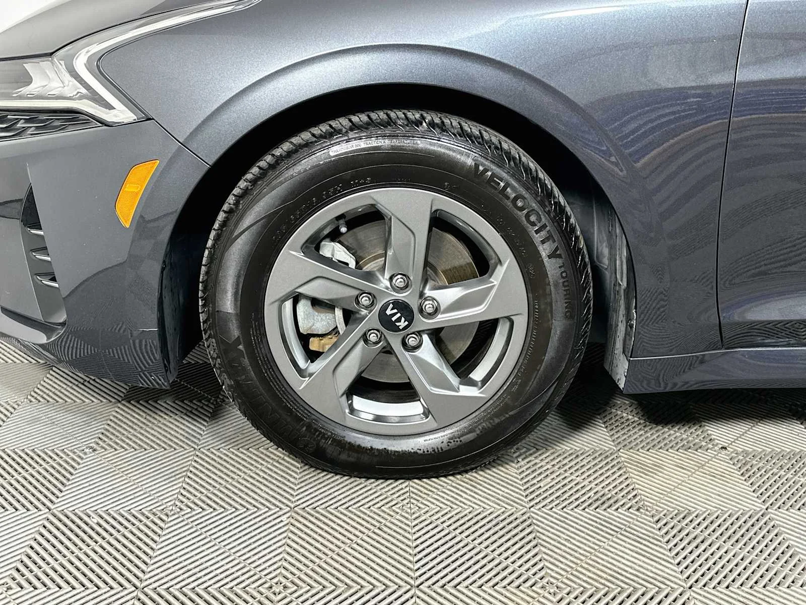 Used 2021 Gravity Gray Kia LXS image 27
