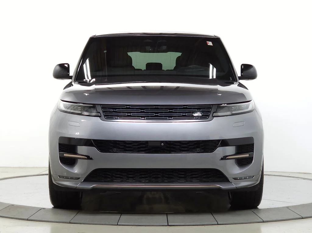 Certified Used 2025 Gray Land Rover Dynamic SE image 11
