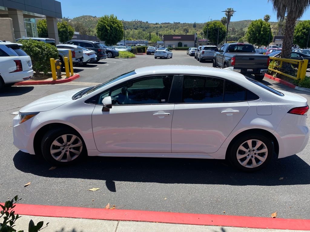 Used 2025 White Toyota LE image 4